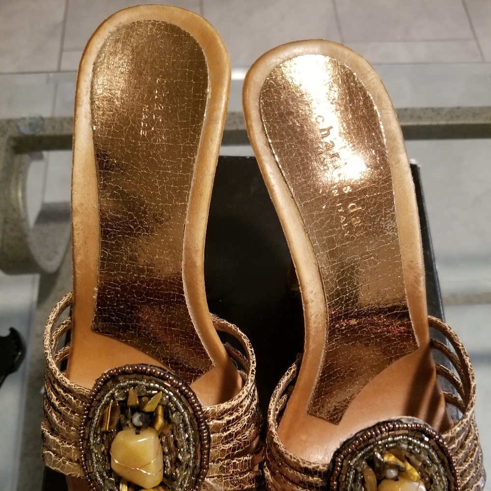 Sandals - Picture 2 of 4